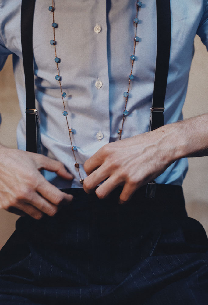Aggancio bretelle, particolare camicia, release ARS01, outfit 13.